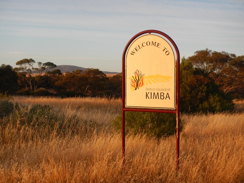 E299: Jeudi 24 Novembre // Kimba (-20km) – Borne 756