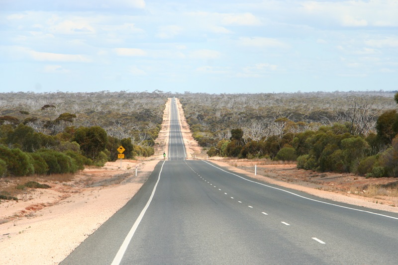 E323: Dimanche 18 Décembre // Balladonia Roadhouse (-16km/ +45km)
