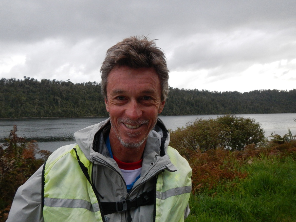 E255: Mardi 11 Octobre // Lake Whahapo – Karangarua